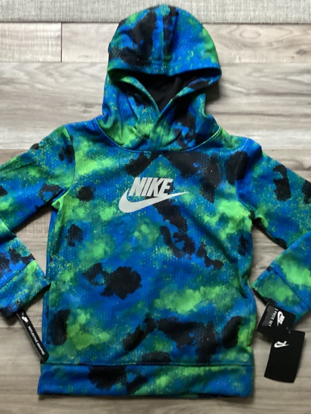 Nike Boys Hoodie & Jogger Set Size 5(NWT)~PRICE IS FIRM~ - Picture 2 of 6